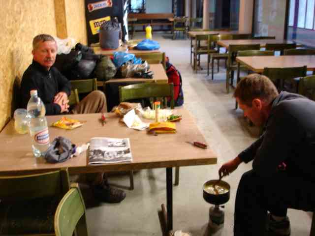 Zav��t okno / Close window