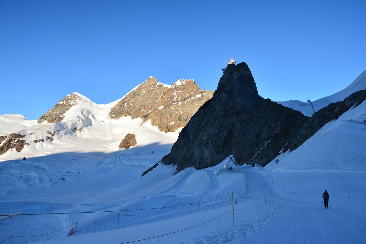 Zav��t okno / Close window