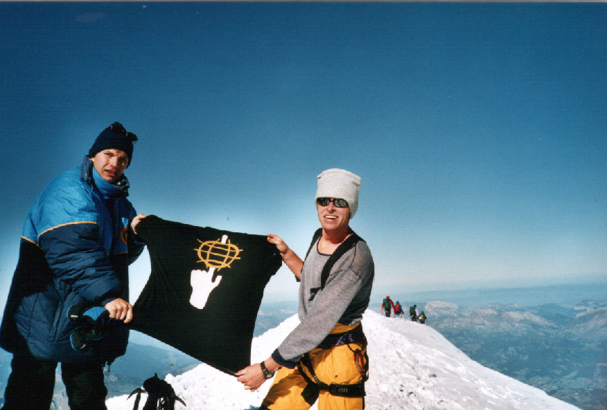 Zav��t okno / Close window