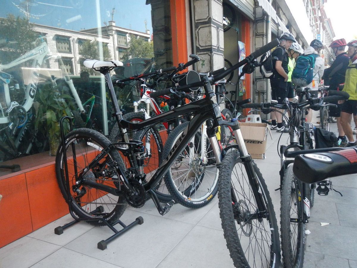 Zav��t okno / Close window